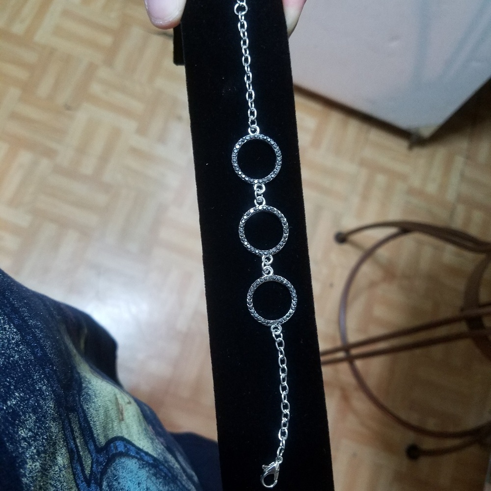Dress The Part - Silver